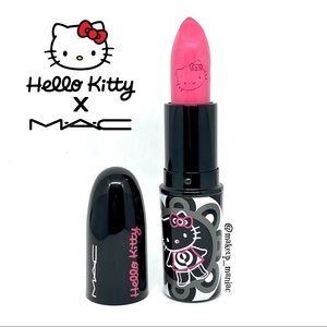 MAC X HELLO KITTY Lipstick “Frost Strayin” Limited Edition
